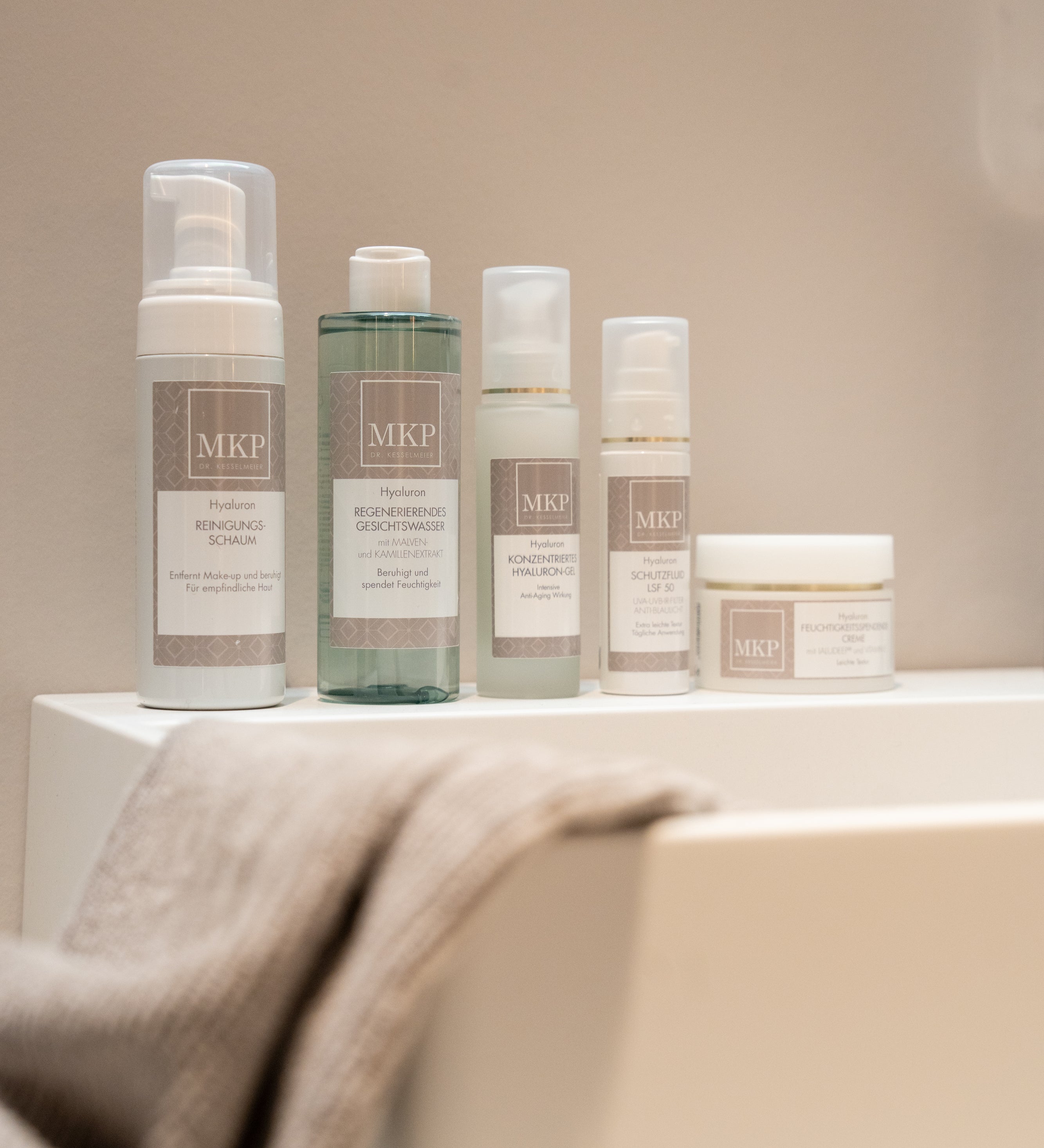 Aufreihung von MKP Pflegeprodukten